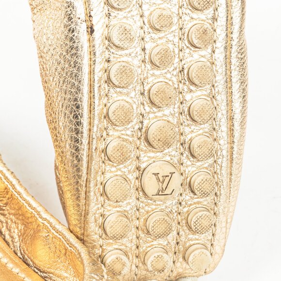 Louis Vuitton Lemon Metallic Gold Pebbled Leather Bow Scrunch Flats - Picture 6 of 11